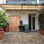 Terrace Garden View Apartment near Metro Stop